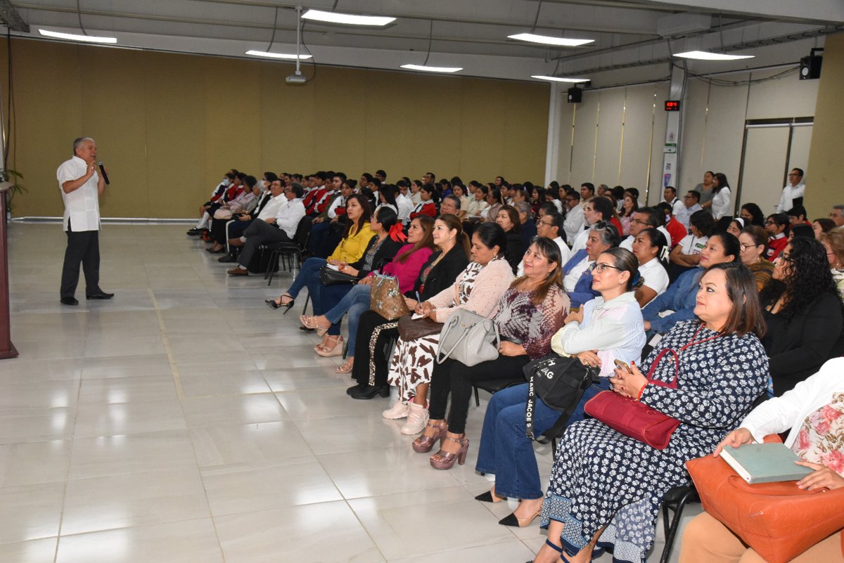 LA SEDUC REALIZA CONFERENCIA SOBRE PAULO FREIRE Y LA NUEVA ESCUELA MEXICANA