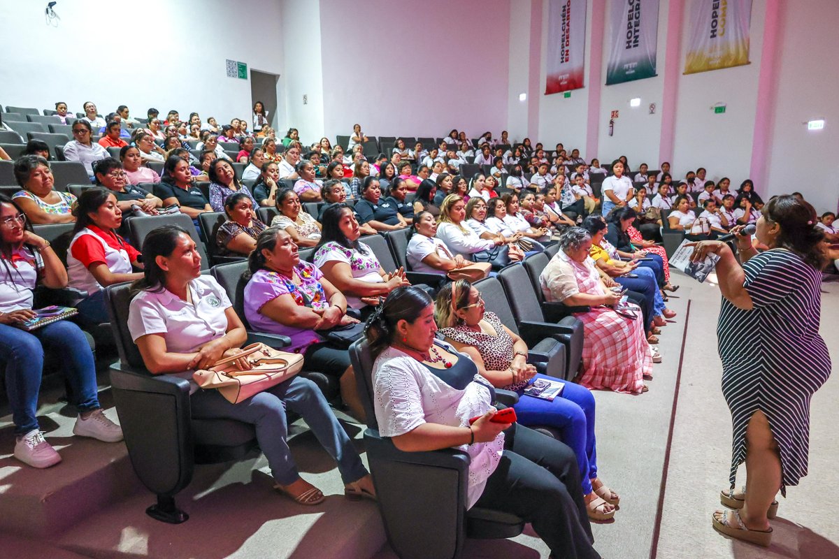 PARTICIPAN 188 MUJERES DE HOPELCHÉN EN LA “ASAMBLEA DE MUJERES, VOCES POR LA IGUALDAD Y CONTRA LAS VIOLENCIAS”