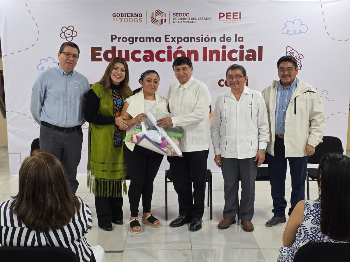 ENTREGA DE EQUIPAMIENTO Y MATERIAL DIDÁCTICO A AGENTES EDUCATIVOS DE EDUCACIÓN INICIAL