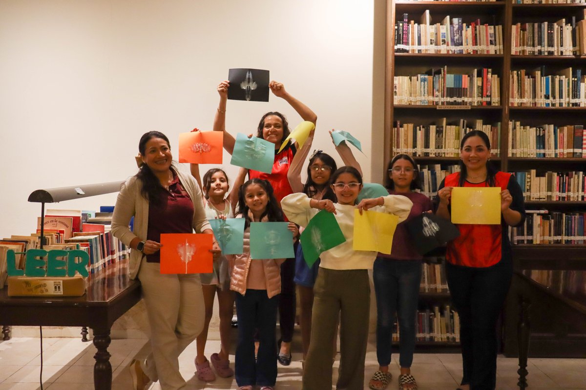 PRESENTAN LEYENDAS DE HAMPOLOL, EN EL DÍA NACIONAL DEL LIBRO
