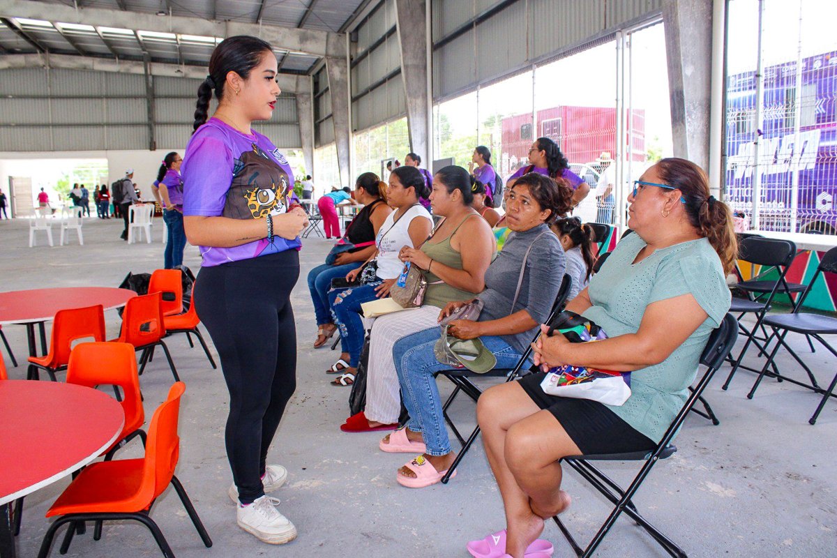 IMEC ACERCA SERVICIOS GRATUITOS A MUJERES DE SABANCUY CON EL PROGRAMA “IMEC CERCA DE TI”