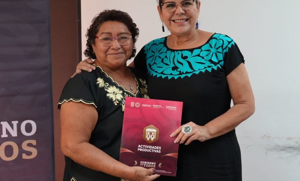 41 EMPRENDEDORES RECIBEN APOYOS PARA SUS ACTIVIDADES PRODUCTIVAS