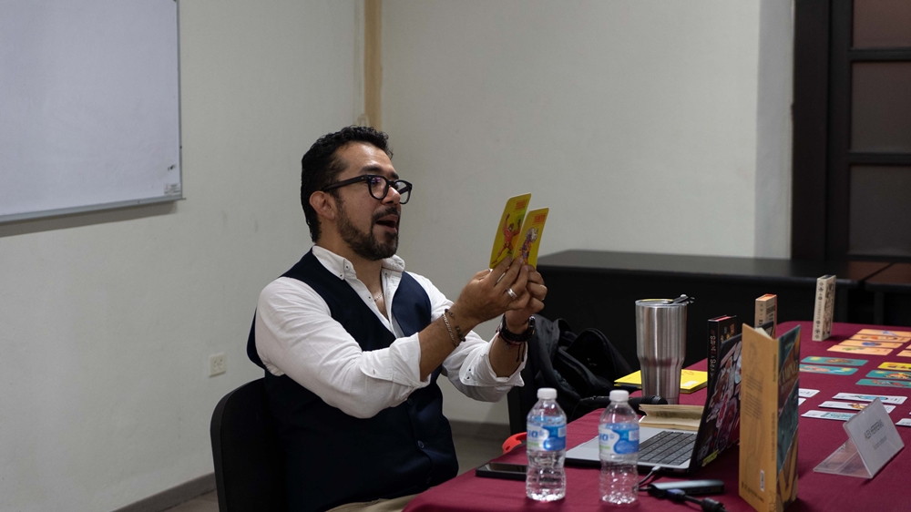 EL ARTISTA VISUAL ALEX HERRERÍAS INSPIRA A CAMPECHANOS A CREAR Y EMPRENDER CON EL ARTE