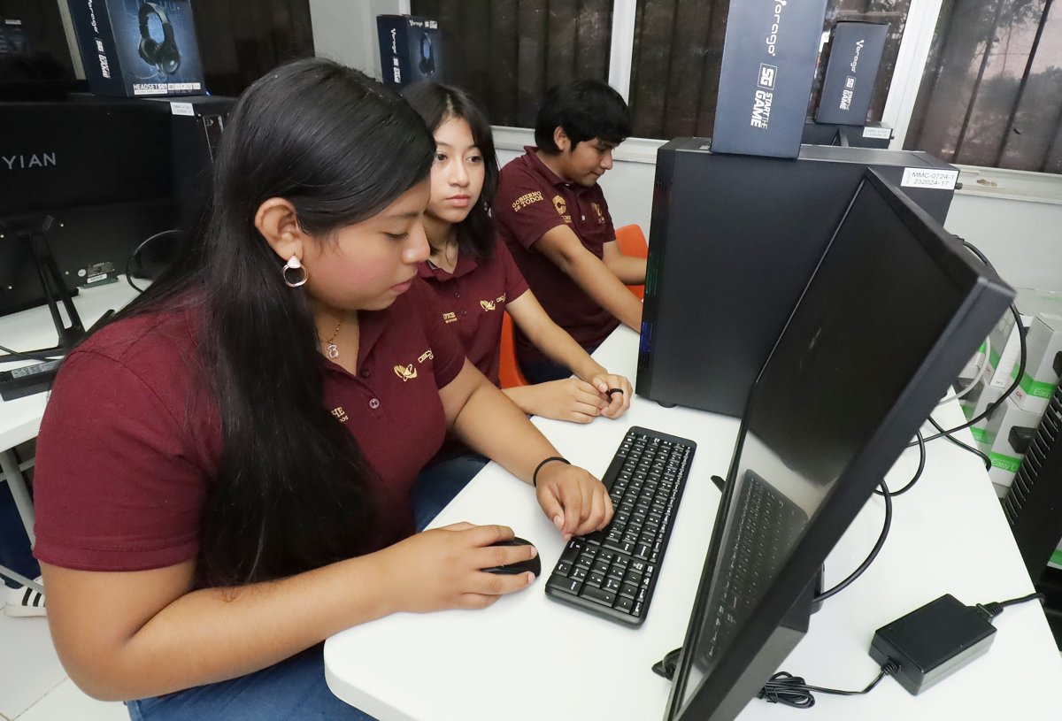 CECYTEC ENVIARÁ A SUS MEJORES ESTUDIANTES A LA UNIVERSIDAD DE LONDRES, INGLATERRA