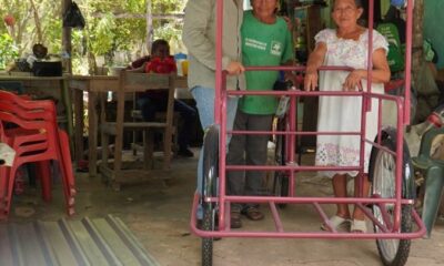 BIENESTAR RESPALDA A DOÑA CLARITA CON ENTREGA DE APOYOS EN CHAMPOTÓN