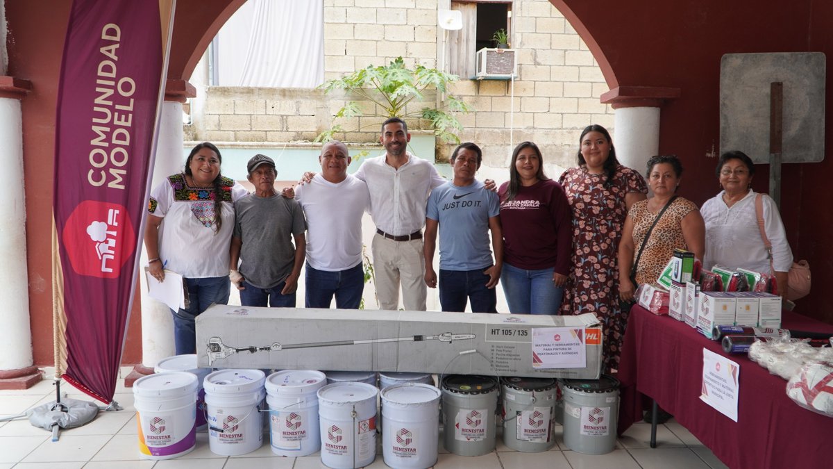 COMUNIDAD MODELO ENTREGAN MATERIALES, HERRAMIENTAS Y EQUIPAMIENTO EN FELIPE CARRILLO PUERTO