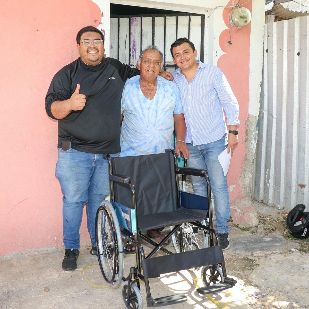 ENTREGAN EQUIPO ORTOPÉDICO A FAMILIAS DE SINAÍ Y KANISTÉ