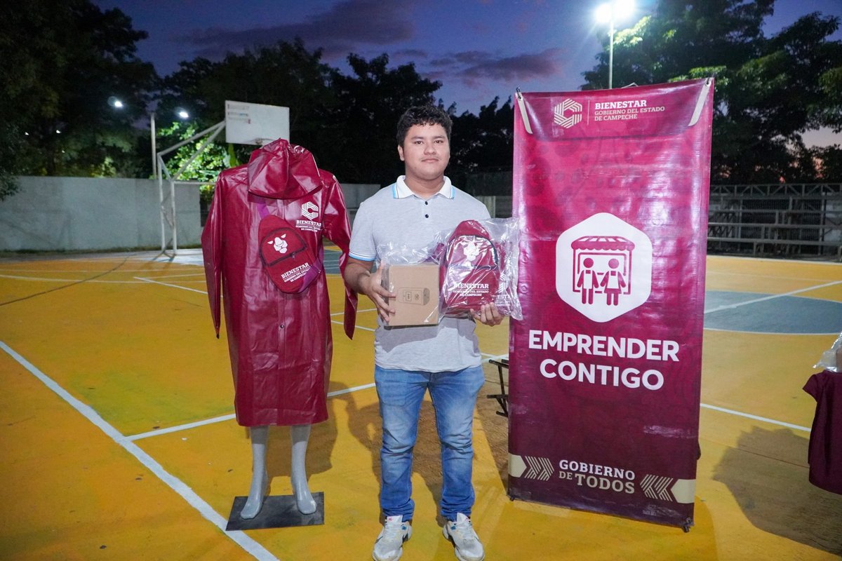 BIENESTAR ENTREGA DE KITS DE ACCESORIOS A MOTOTORTILLEROS