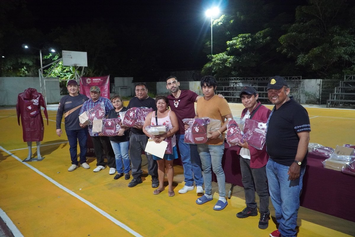 BIENESTAR ENTREGA DE KITS DE ACCESORIOS A MOTOTORTILLEROS