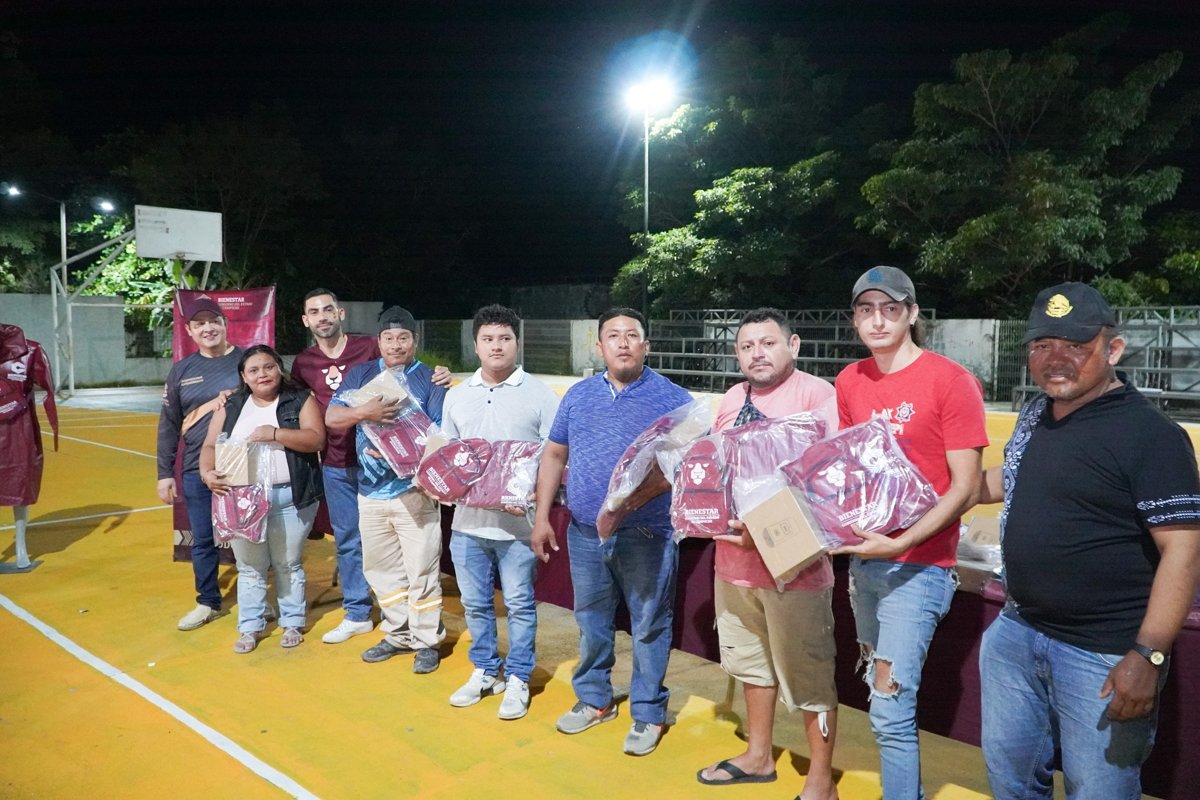 BIENESTAR ENTREGA DE KITS DE ACCESORIOS A MOTOTORTILLEROS