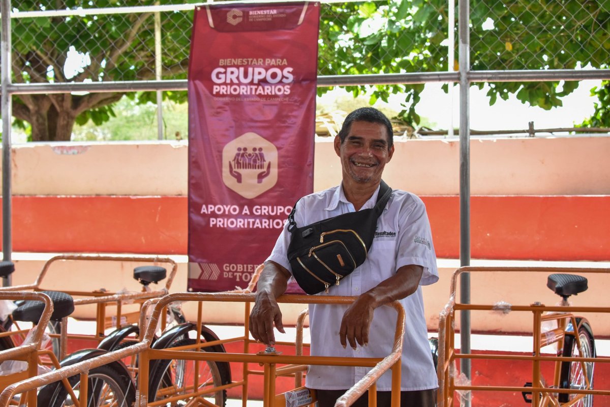 RESPALDO A FAMILIAS DE PALIZADA CON APOYOS DE PROGRAMAS SOCIALES Y PRODUCTIVOS