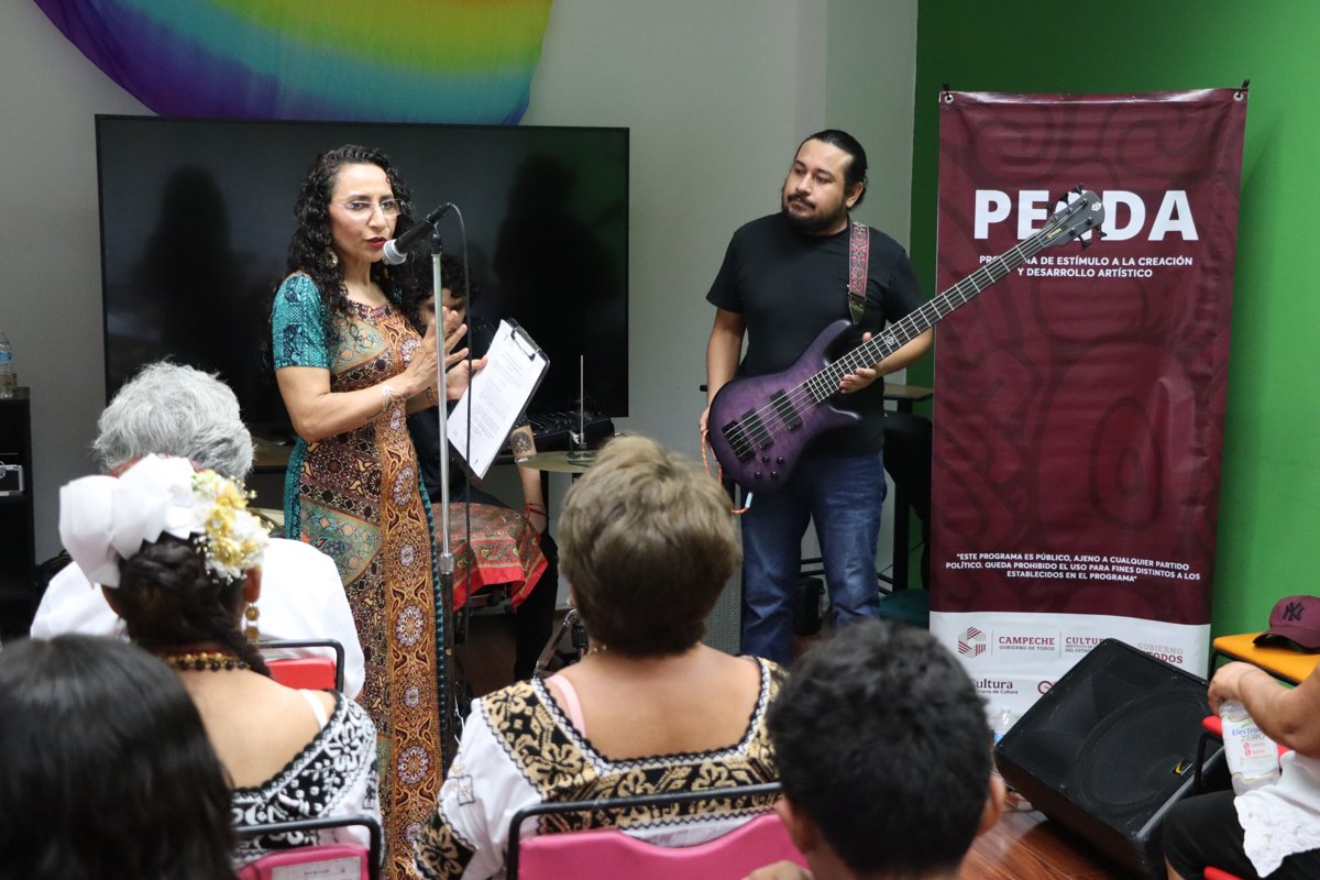 PRESENTAN PROYECTOS PECDA EN LA BIBLIOTECA FRANCISCO SOSA ESCALANTE