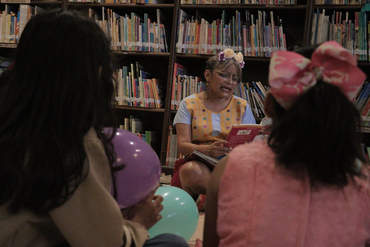 LA BIBLIOTECA PÚBLICA CAMPECHE FESTEJÓ 22 AÑOS PROMOVIENDO LA LECTURA Y LA CULTURA
