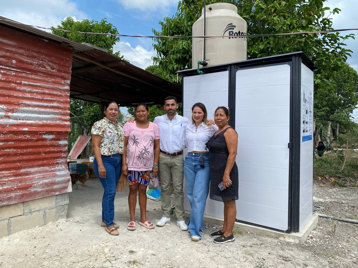 BIENESTAR ENTREGA BIODIGESTORES A FAMILIAS CARMELITAS
