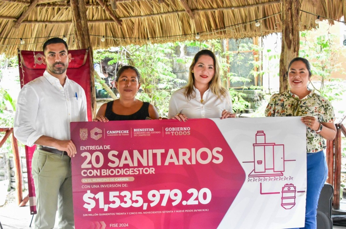 BIENESTAR ENTREGA BIODIGESTORES A FAMILIAS CARMELITAS