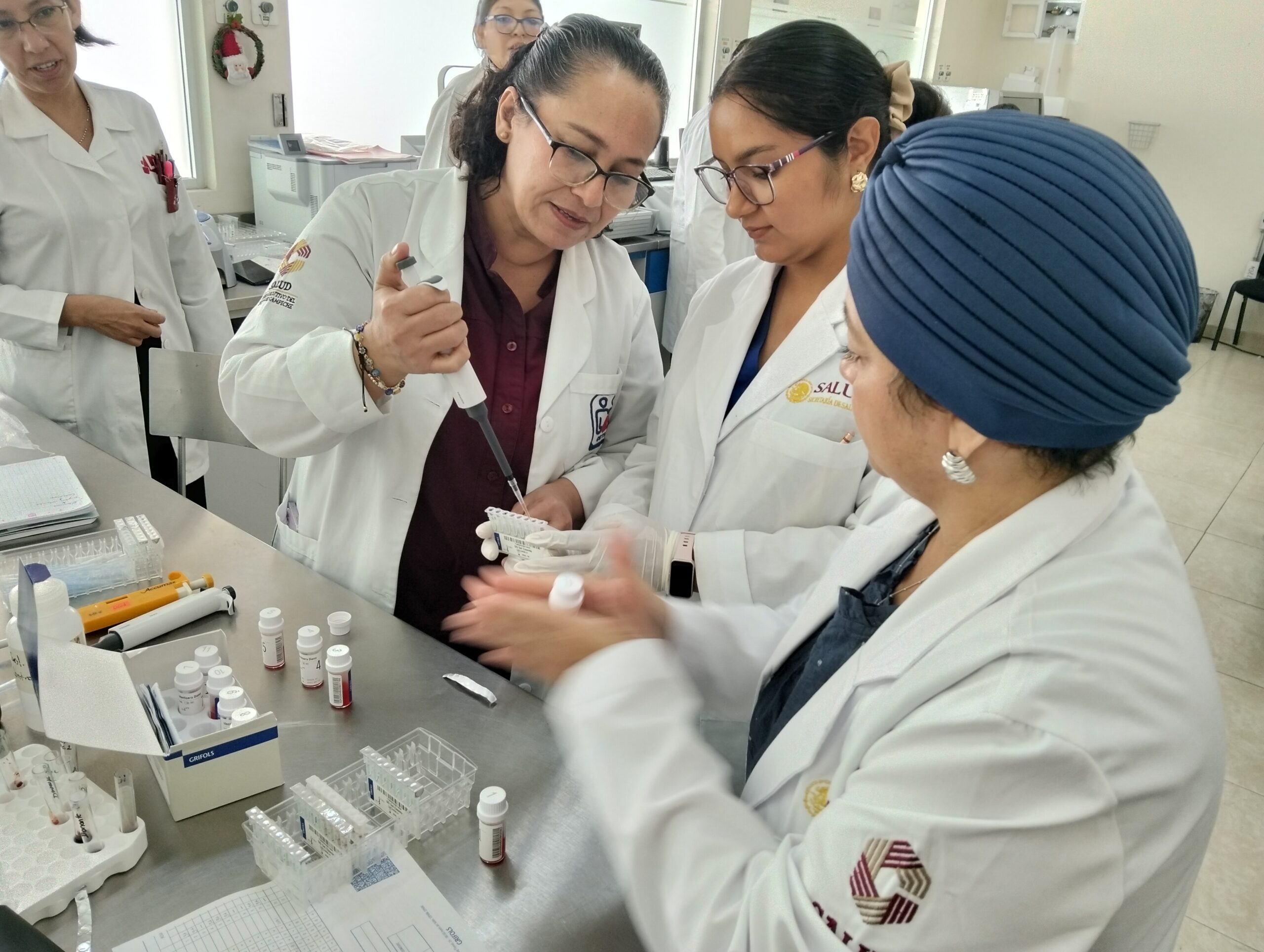 CAPACITAN SOBRE INMUNOHEMATOLOGÍA A PERSONAL DEL CETS