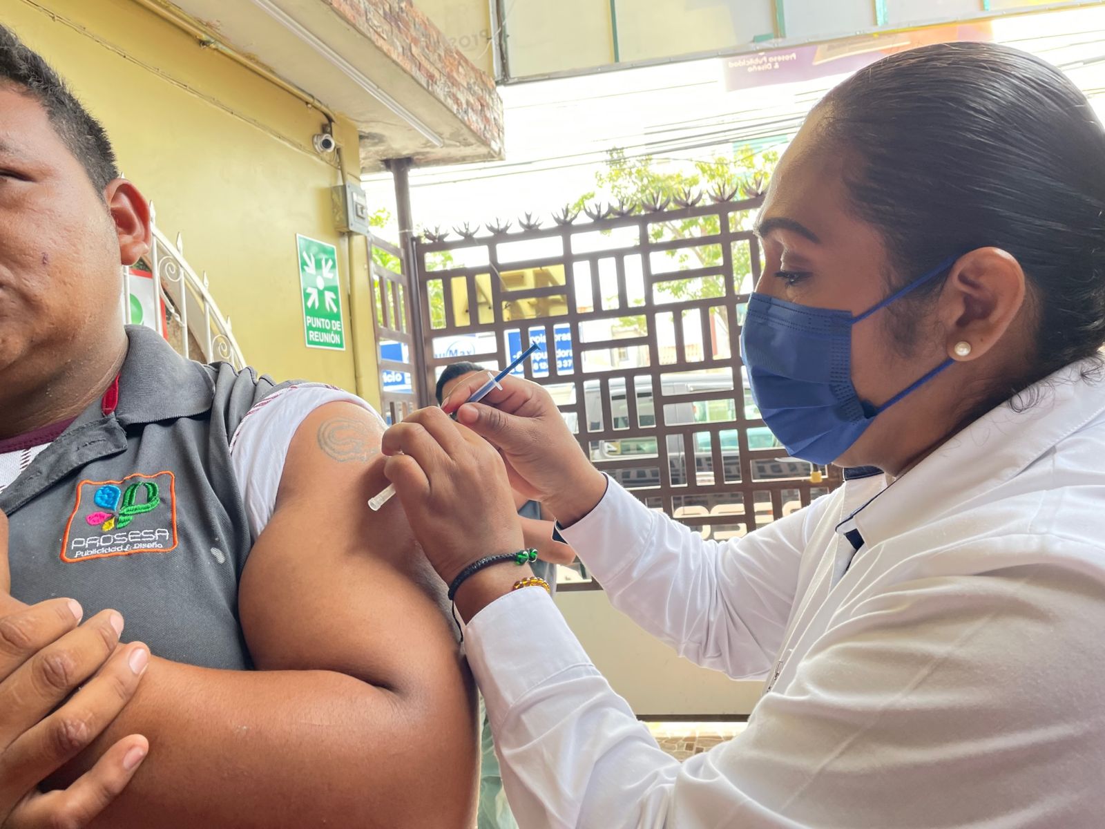 LLAMAN A VACUNARSE CONTRA LA INFLUENZA