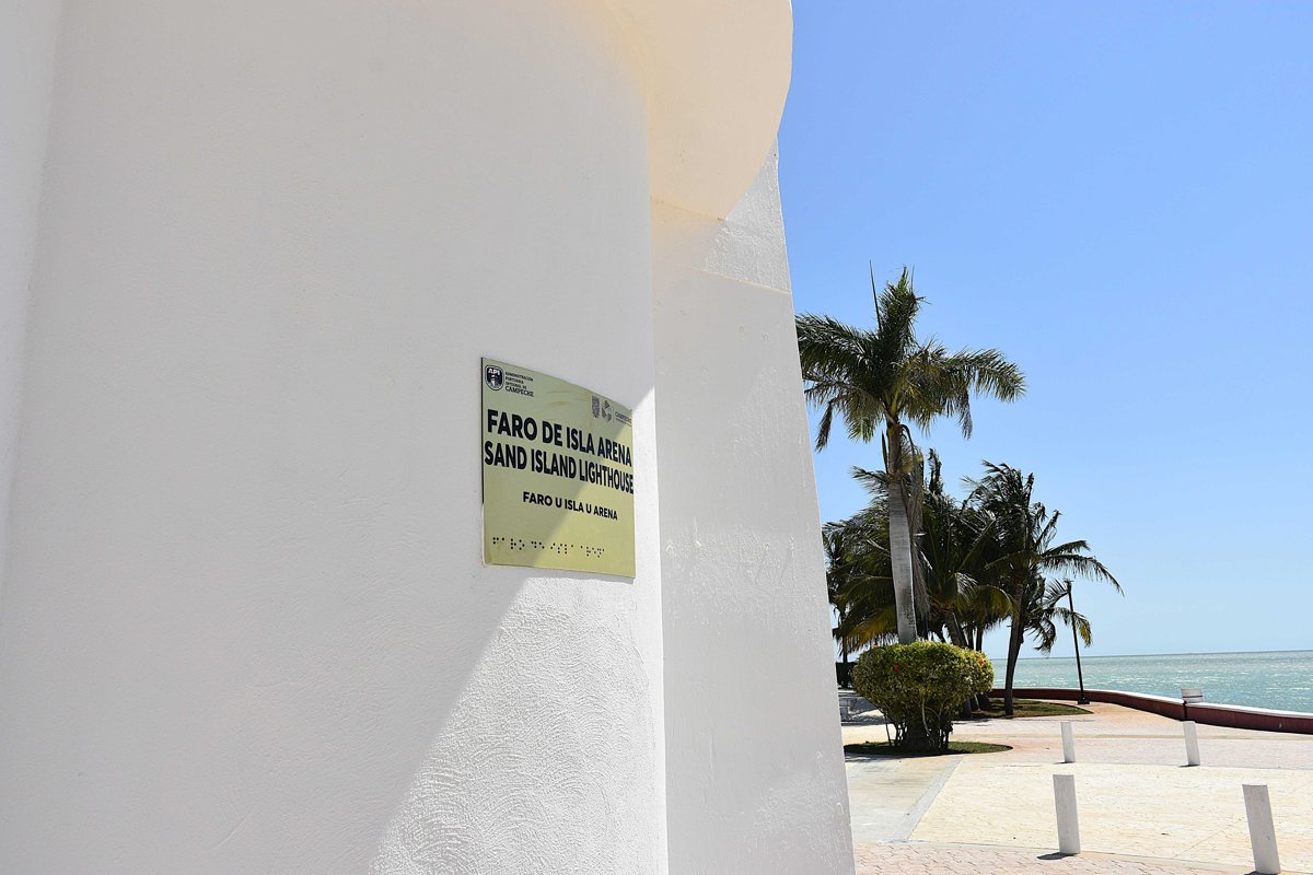 APICAM MODERNIZA SISTEMA DE ILUMINACIÓN DEL FARO DE ISLA ARENA