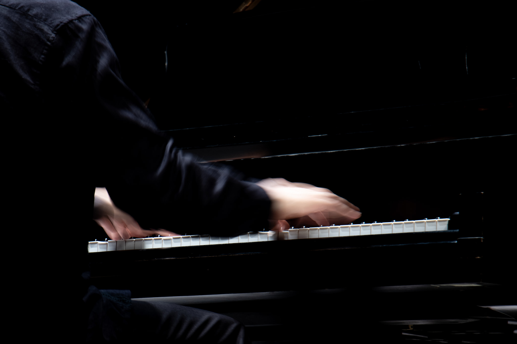 Alexander Pashkov, Concertista De Bellas Artes, Ofreció Gala En El Teatro Toro