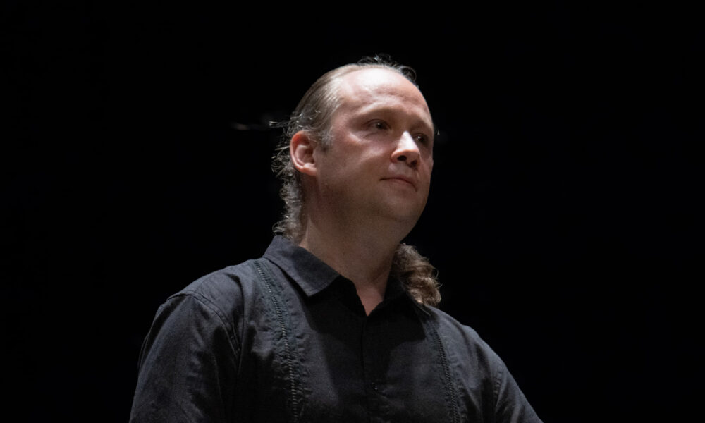 Alexander Pashkov, Concertista De Bellas Artes, Ofreció Gala En El Teatro Toro