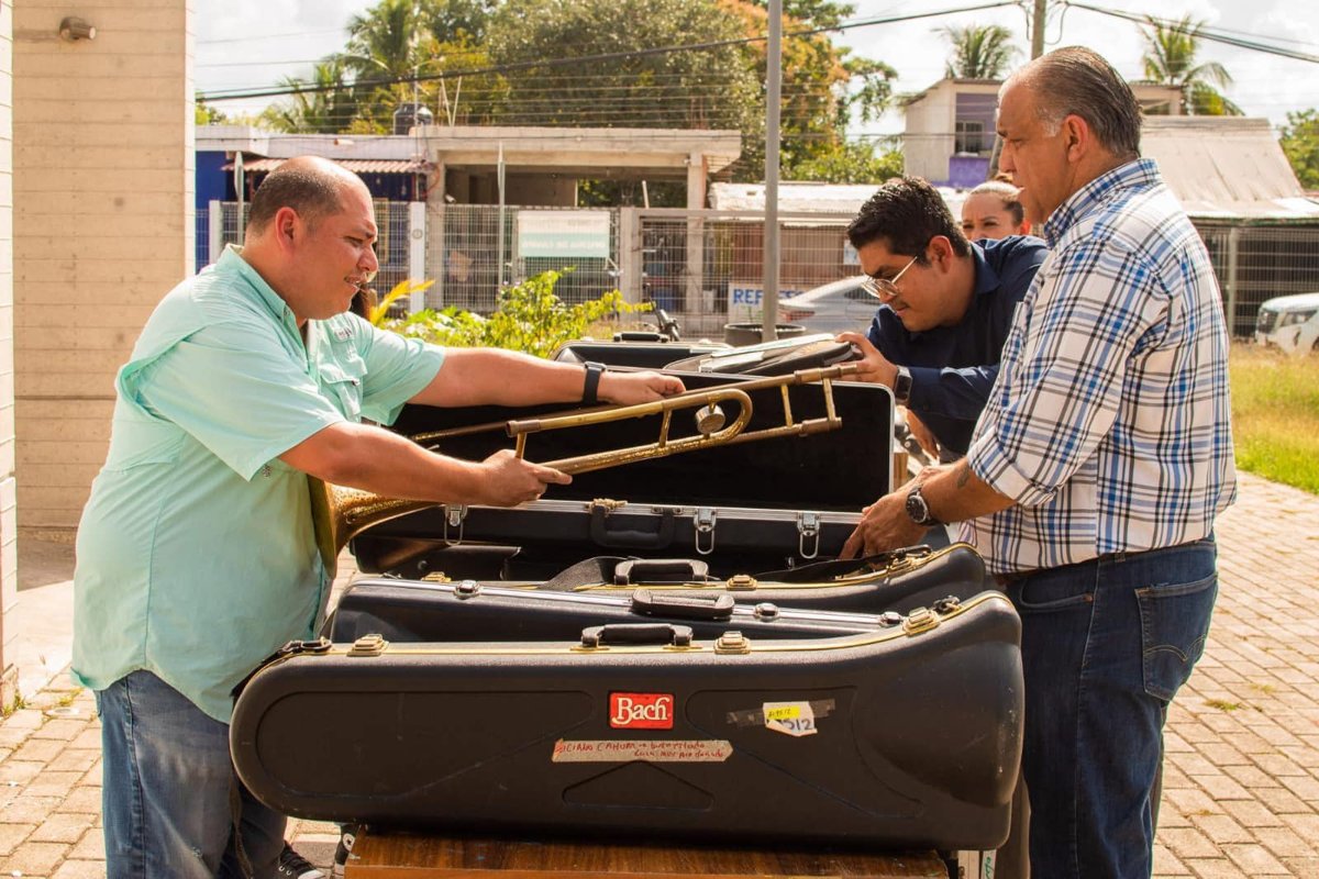 INSTITUTO DE CULTURA Y ARTES DE CAMPECHE FORTALECE PROYECTO DE BANDAS COMUNITARIAS CON ENTREGA DE INSTRUMENTOS MUSICALES EN TRES MUNICIPIOS