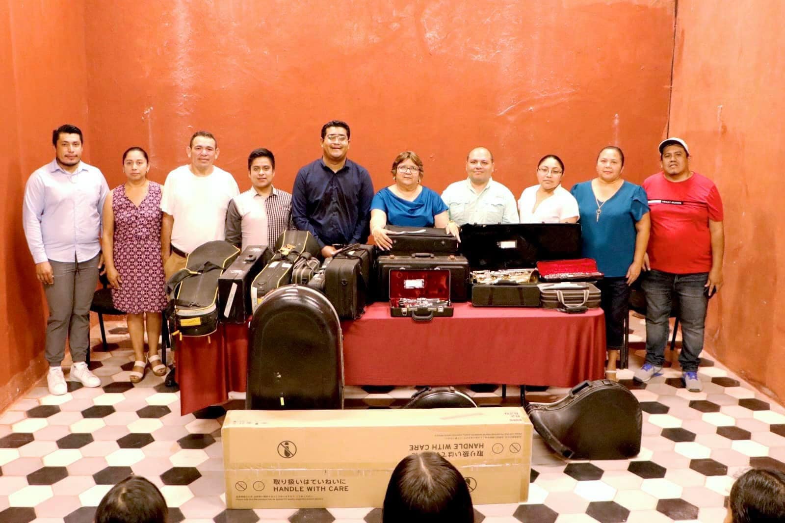 INSTITUTO DE CULTURA Y ARTES DE CAMPECHE FORTALECE PROYECTO DE BANDAS COMUNITARIAS CON ENTREGA DE INSTRUMENTOS MUSICALES EN TRES MUNICIPIOS