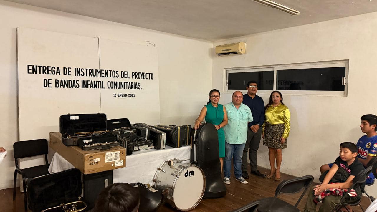 INSTITUTO DE CULTURA Y ARTES DE CAMPECHE FORTALECE PROYECTO DE BANDAS COMUNITARIAS CON ENTREGA DE INSTRUMENTOS MUSICALES EN TRES MUNICIPIOS