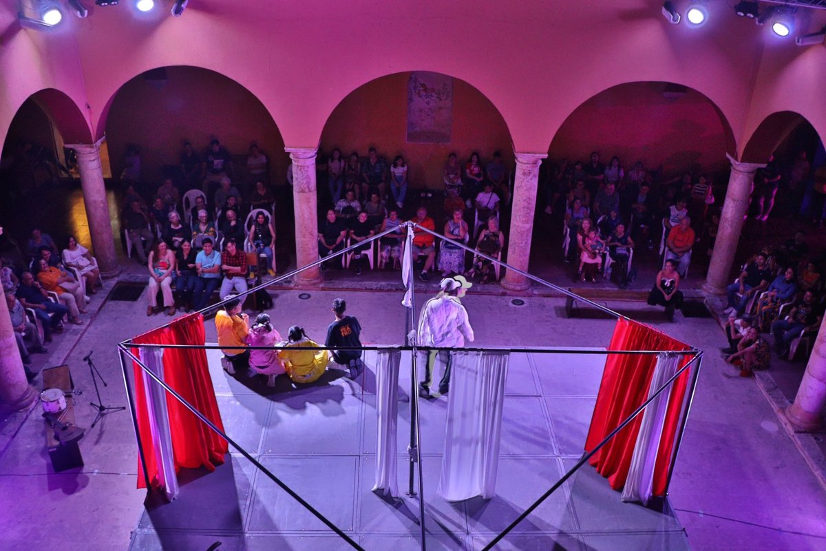 VIBRA CAMPECHE EN CELEBRACIÓN DEL DÍA MUNDIAL DEL TEATRO