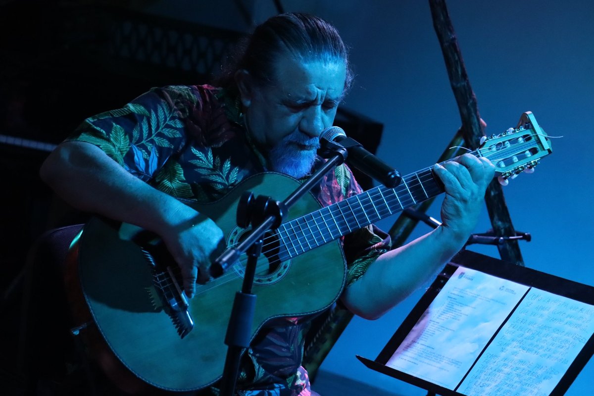 LA MÚSICA ANDINA RESONÓ EN EL CENTRO CULTURAL EL CLAUSTRO