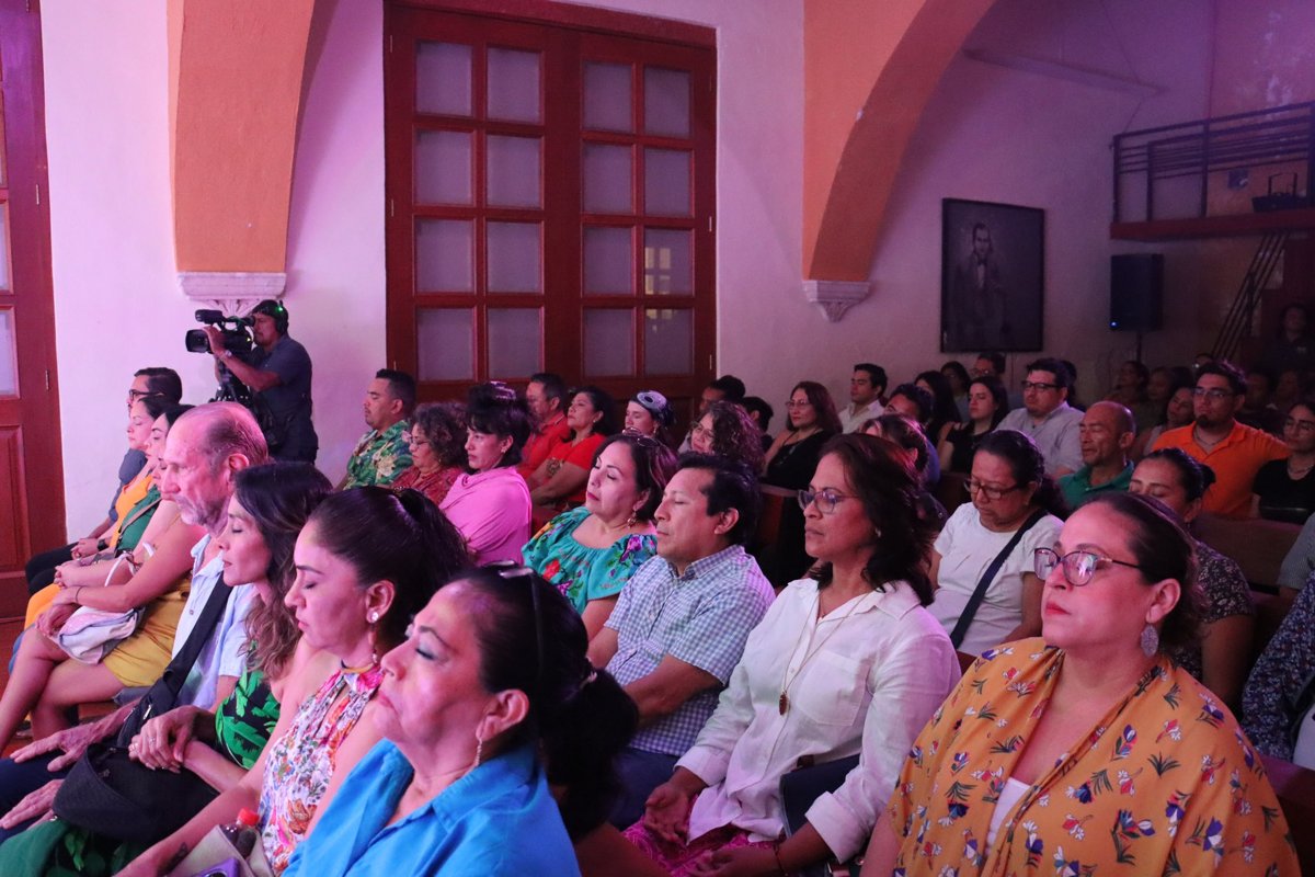 LA MÚSICA ANDINA RESONÓ EN EL CENTRO CULTURAL EL CLAUSTRO