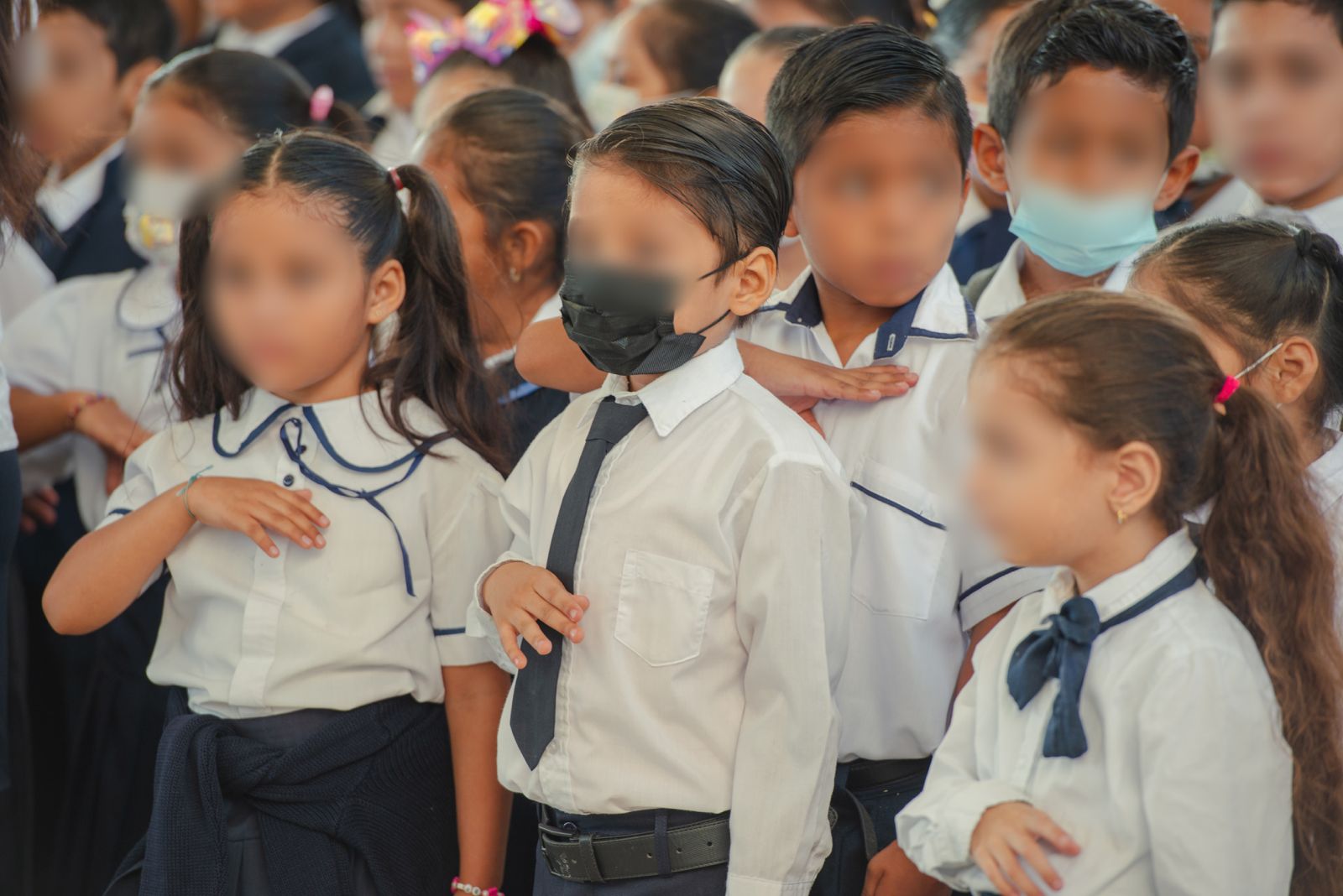 Acompañó Gobernadora, Layda Sansores, A Los Alumnos De La Primaria Justo Sierra Méndez En El Reinicio De Clases