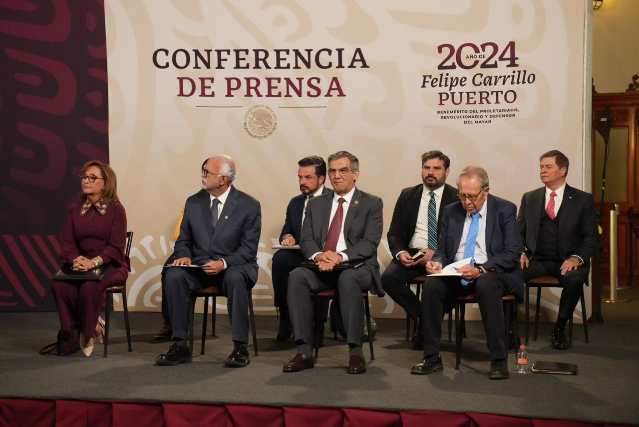 La Gobernadora, Layda Sansores San Román, Acompañó Al Presidente, López Obrador, En La Presentación De Los Avances Del Programa Imss-Bienestar