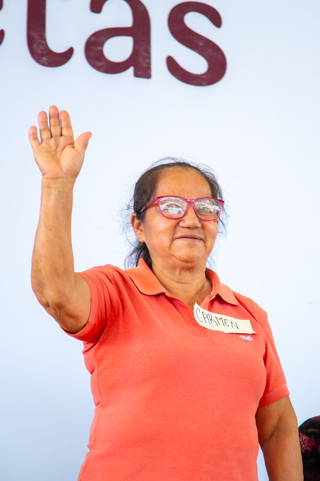 MUJERES DE 60 AÑOS Y ADULTOS MAYORES RECIBIERON DE MANOS DE LA GOBERNADORA, LAYDA SANSORES SAN ROMÁN, SUS TARJETAS DE BIENESTAR