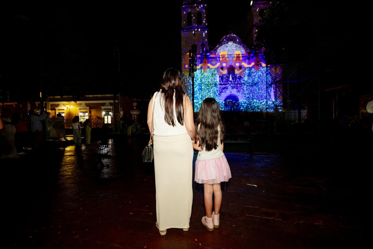 GOBERNADORA LAYDA SANSORES EN REINICIO DEL VIDEOMAPPING CAMPECHE