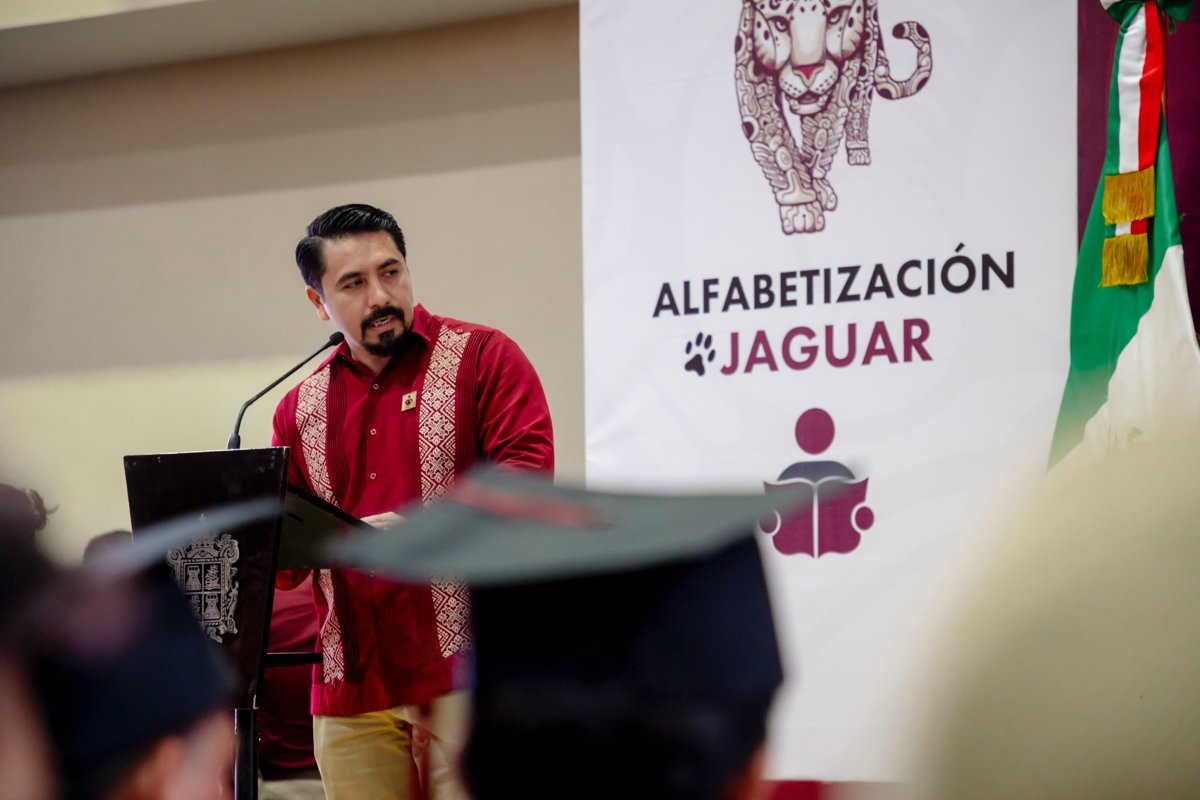 LA GOBERNADORA, LAYDA SANSORES, FIRMÓ EL CONVENIO DE COLABORACIÓN Y ARRANQUE DEL PROGRAMA “ALFABETIZACIÓN JAGUAR: SUMANDO VOLUNTADES”