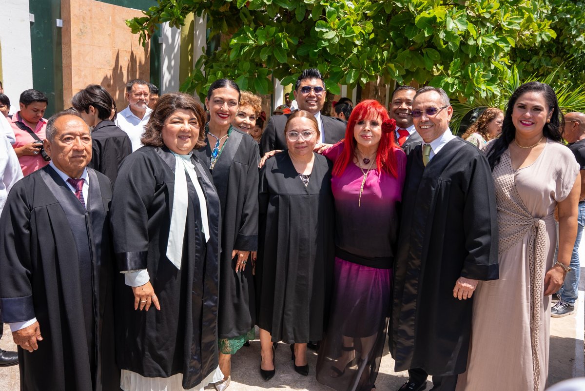 RECIBIÓ LA GOBERNADORA LAYDA SANSORES SAN ROMÁN EL INFORME ANUAL DE LABORES DEL PRESIDENTE DEL PODER JUDICIAL DEL ESTADO