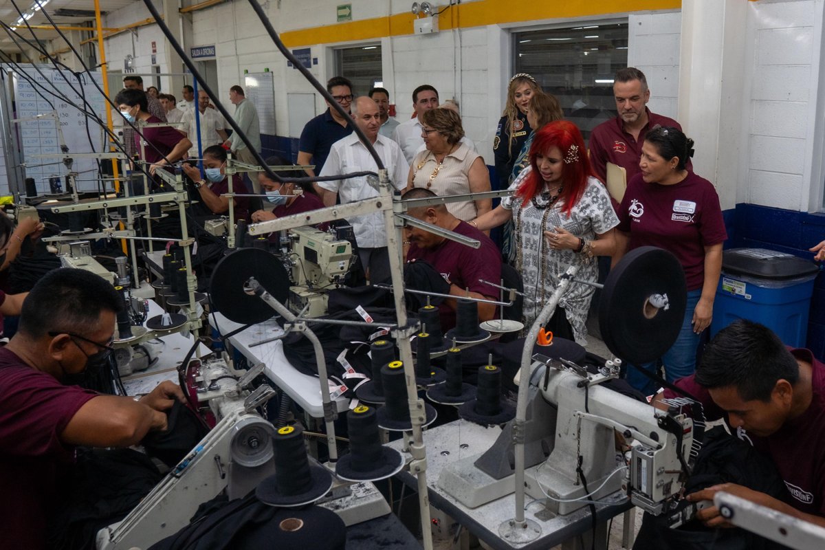 LA GOBERNADORA, LAYDA SANSORES SAN ROMÁN, PUSO EN MARCHA UNO DE LOS PROYECTOS INDUSTRIALES DE 1,200 EMPLEOS EN SEYBAPLAYA