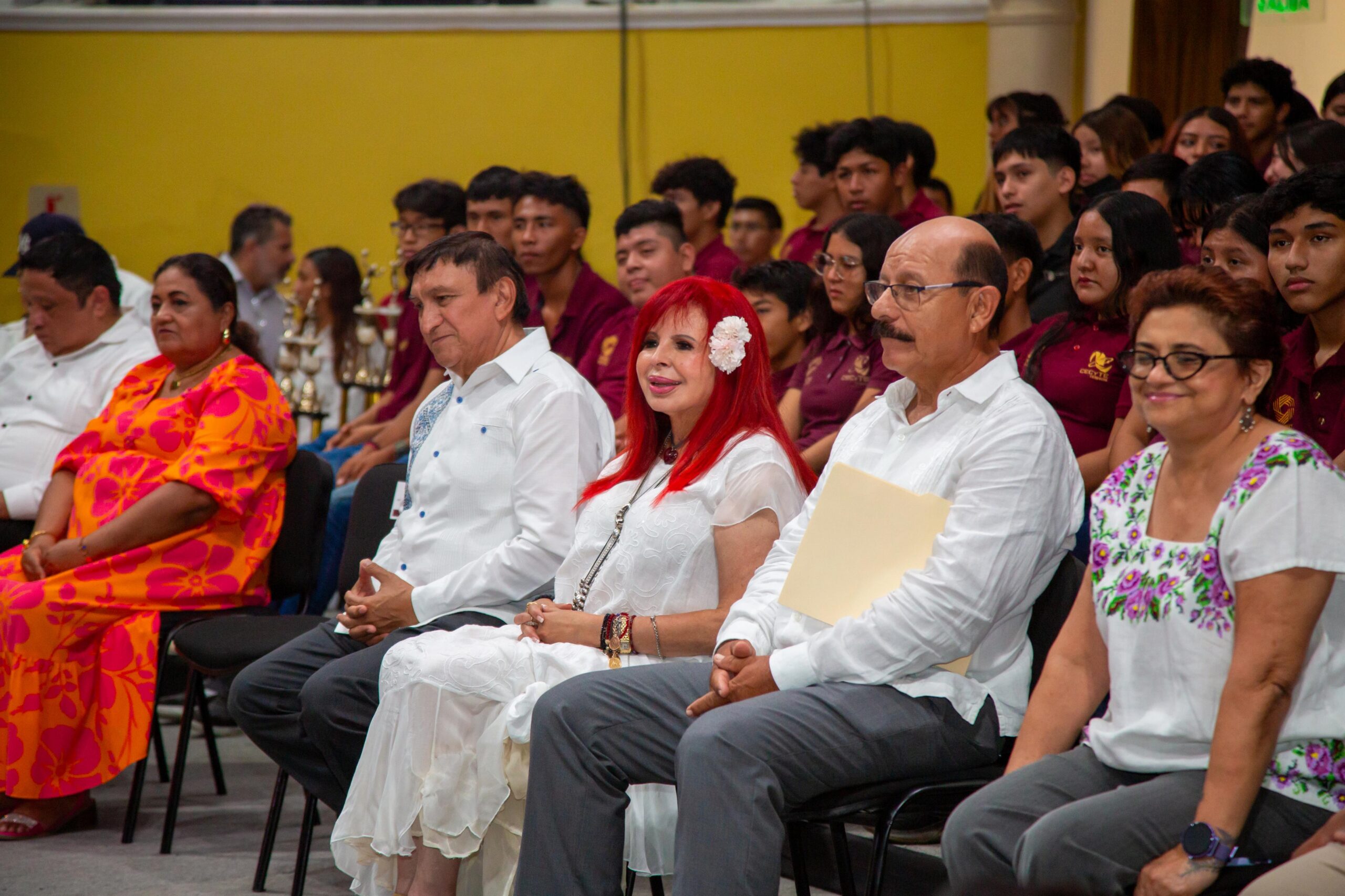 EN EL 30 ANIVERSARIO DEL CECYTEC, LA GOBERNADORA, LAYDA SANSORES SAN ROMÁN, REAFIRMÓ SUS COMPROMISOS CON LOS ALUMNOS, DOCENTES Y DIRECTIVOS