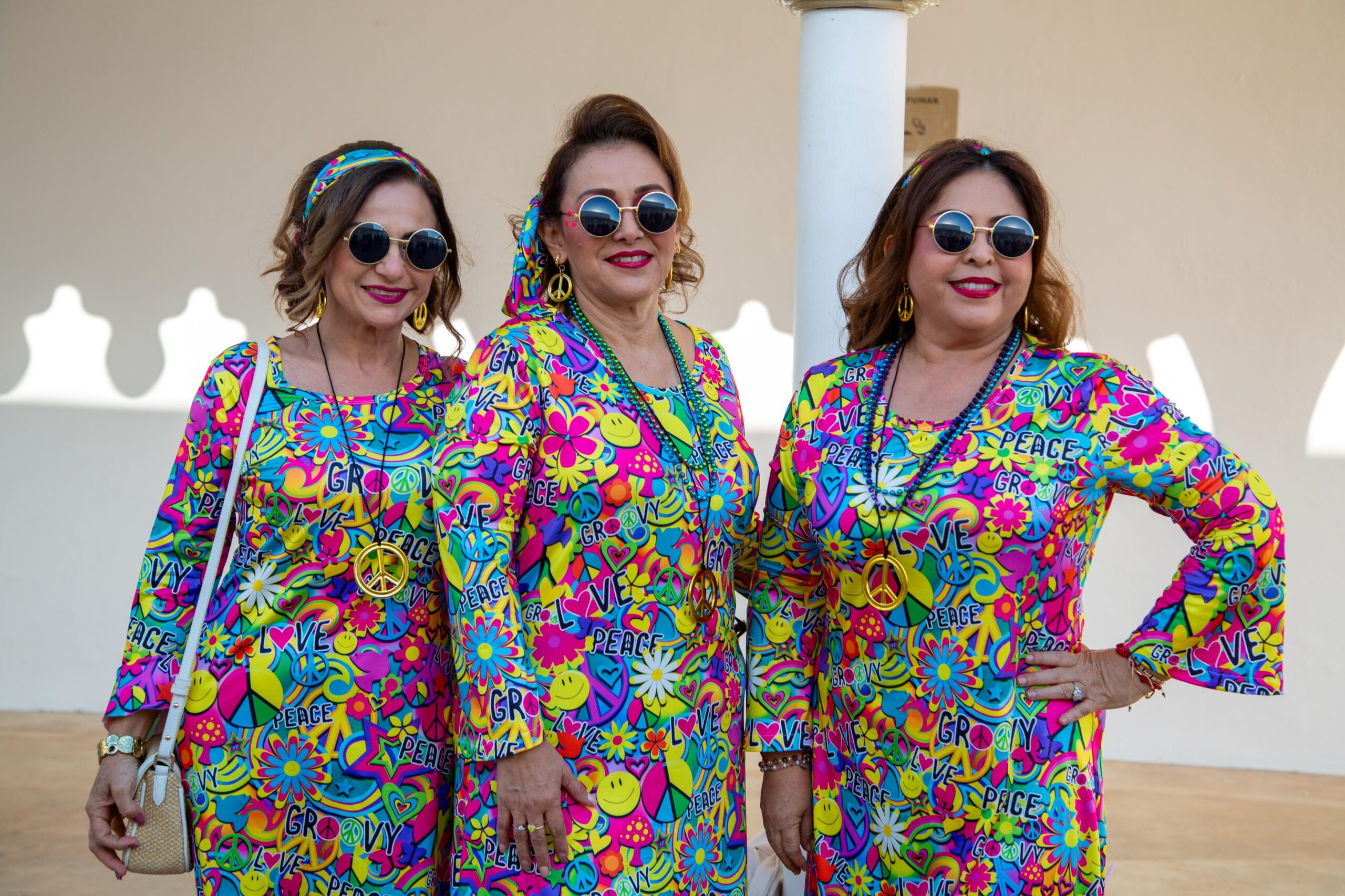 NOCHE DE ALEGRÍA Y SANA CONVIVENCIA FEMENIL EN EL “BAILE DE SEÑORAS” CON LA ASITENCIA DE LA GOBERNADRA LAYDA SANSORES SAN ROMÁN