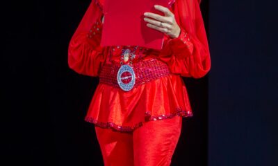 NOCHE DE ALEGRÍA Y SANA CONVIVENCIA FEMENIL EN EL “BAILE DE SEÑORAS” CON LA ASITENCIA DE LA GOBERNADRA LAYDA SANSORES SAN ROMÁN