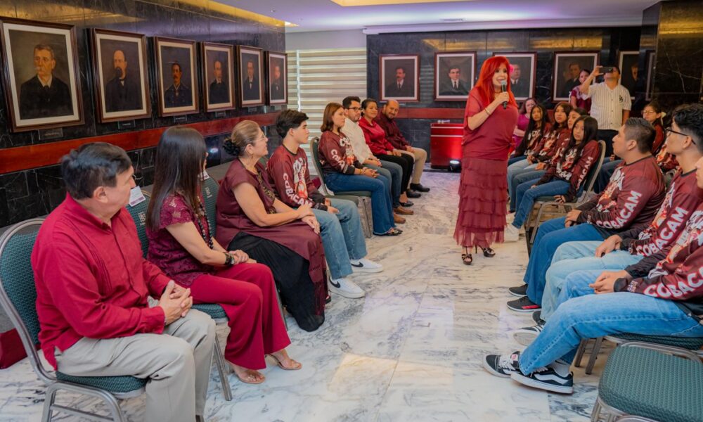 SE REÚNE LA GOBERNADORA, LAYDA SANSORES, CON INTEGRANTES DEL PROGRAMA EXPERIENCIA QUE TRANSFORMA