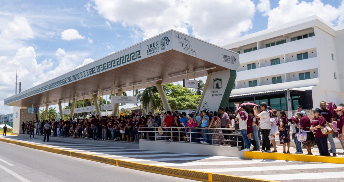 INICIÓ OPERACIONES EN TREN LIGERO DE CAMPECHE CON EXCELENTE APROBACIÓN DE CAMPECHANOS Y TURISTAS