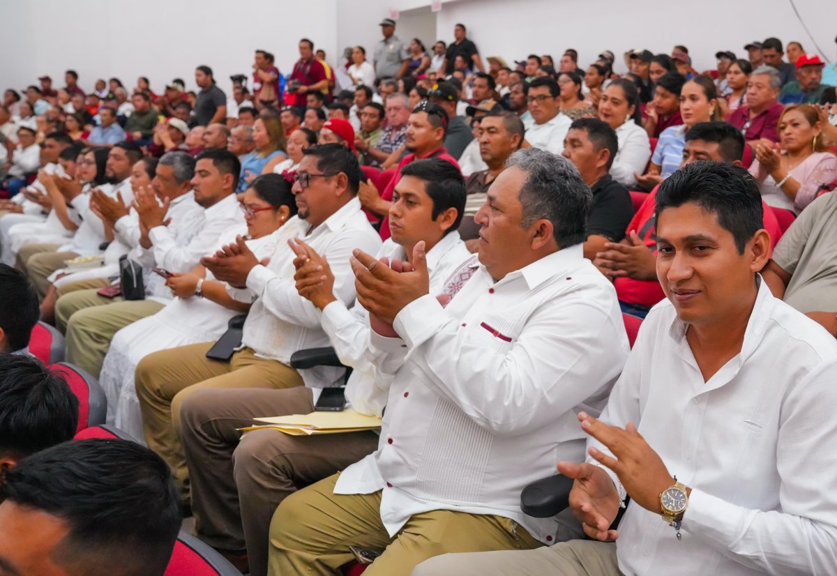 ATESTIGUÓ LA GOBERNADORA LAYDA SANSORES SAN ROMÁN EL PRIMER INFORME DE GOBIERNO DEL ALCALDE DE CANDELARIA JAIME MUÑOZ MORFÍN