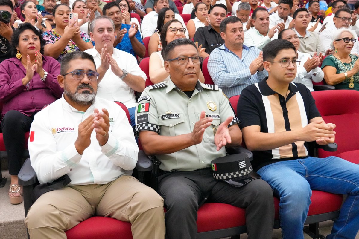 ATESTIGUÓ LA GOBERNADORA LAYDA SANSORES SAN ROMÁN EL PRIMER INFORME DE GOBIERNO DEL ALCALDE DE CANDELARIA JAIME MUÑOZ MORFÍN