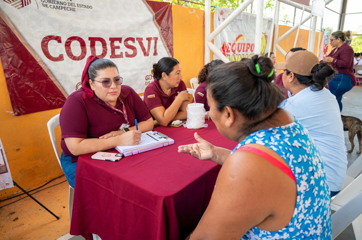 FIEL A SU COMPROMISO DE MÁS TERRITORIO MENOS ESCRITORIO, LA GOBERNADORA, LAYDA SANSORES SAN ROMÁN, LLEVÓ LAS AUDIENCIAS PÚBLICAS EN LERMA