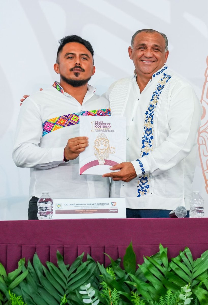 LA GOBERNADORA LAYDA SANSORES SAN ROMÁN ATESTIGUÓ EL PRIMER INFORME DEL ALCALDE DE ESCÁRCEGA, JUAN CARLOS HERNÁNDEZ RATH