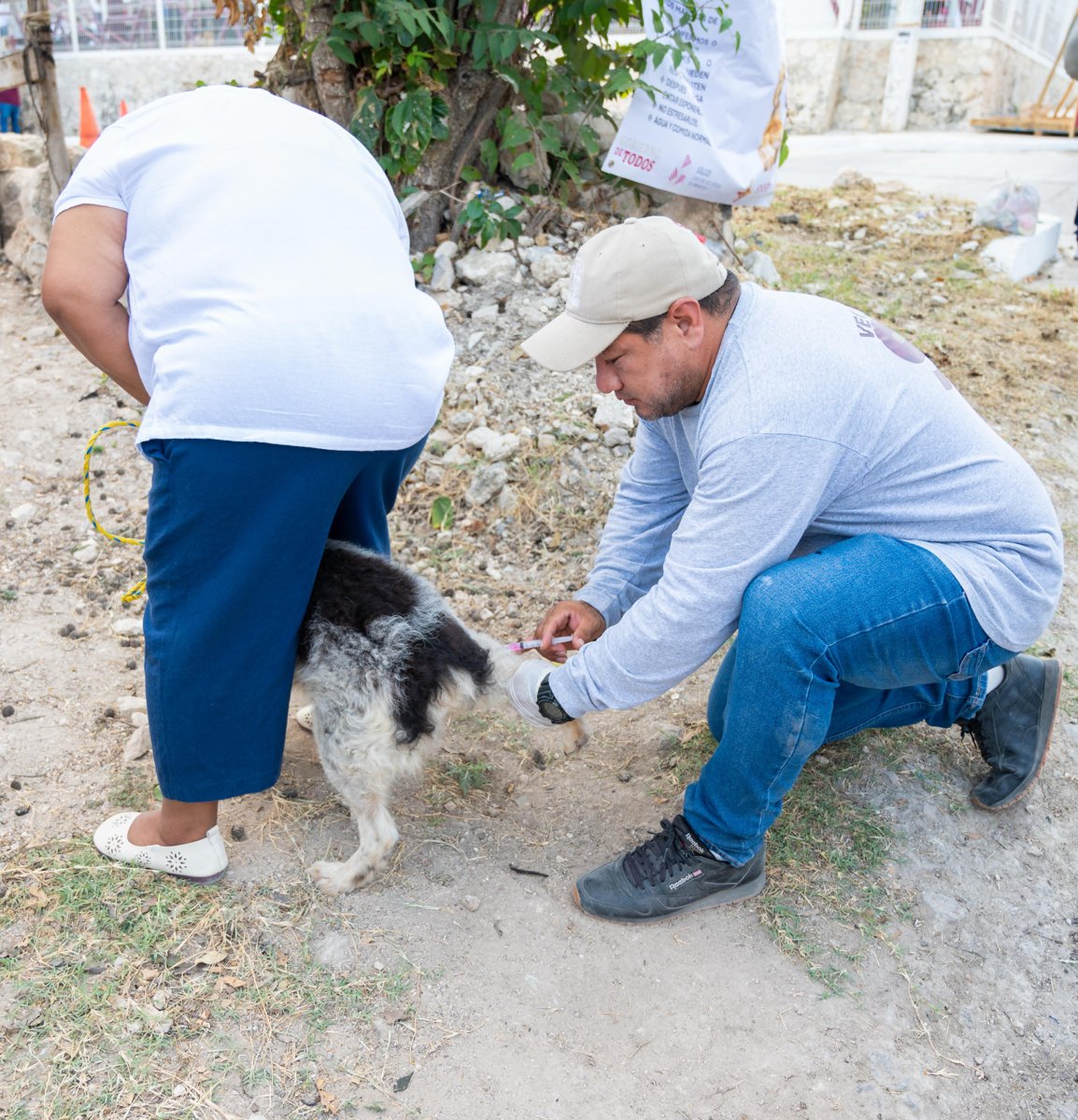 LA GOBERNADORA, LAYDA SANSORES SAN ROMÁN, PUSO EN MARCHA EL “MIÉRCOLES EN TERRITORIO” E INAUGURÓ LA NUEVA CANCHA TECHADA DE LA COLONIA TEPEYAC