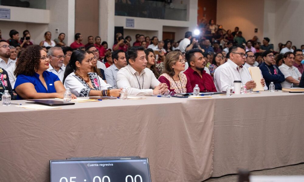 GOBERNADORA, LAYDA SANSORES SAN ROMÁN, PRESIDE LA AUDIENCIA PÚBLICA ESTATAL DE LA COMISIÓN PRESIDENCIAL PARA LA REFORMA ELECTORAL