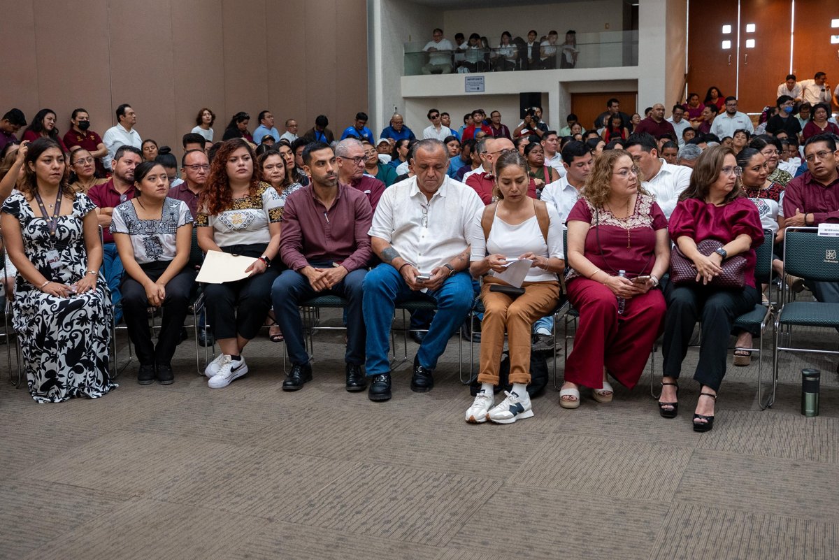 GOBERNADORA, LAYDA SANSORES SAN ROMÁN, PRESIDE LA AUDIENCIA PÚBLICA ESTATAL DE LA COMISIÓN PRESIDENCIAL PARA LA REFORMA ELECTORAL