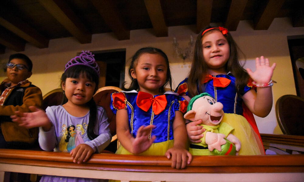 ESPECIAL DISNEY CAUTIVA AL PÚBLICO DEL TEATRO FRANCISCO DE PAULA TORO